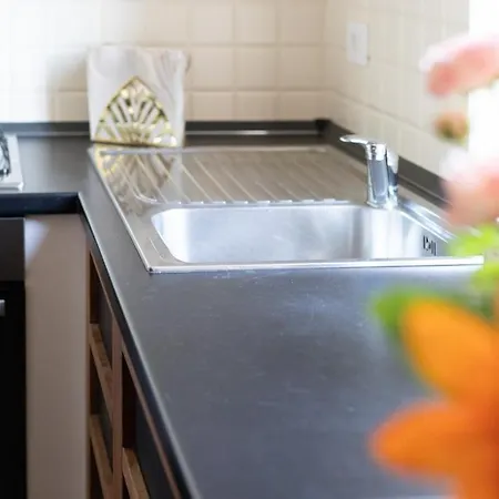 Apartamento Elegant Near The Subway, Fast Wi-fi And Ac Milão